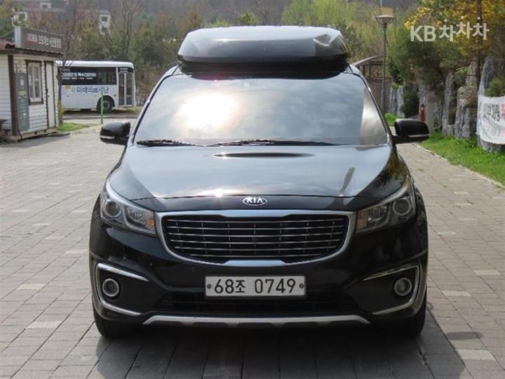 Kia Carnival 2.2 Diesel High Limousine President