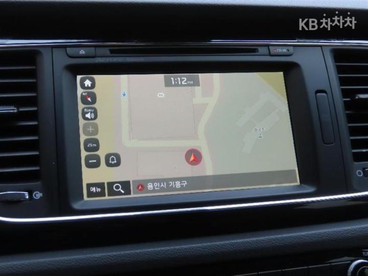 Kia Carnival 2.2 Diesel High Limousine President 9