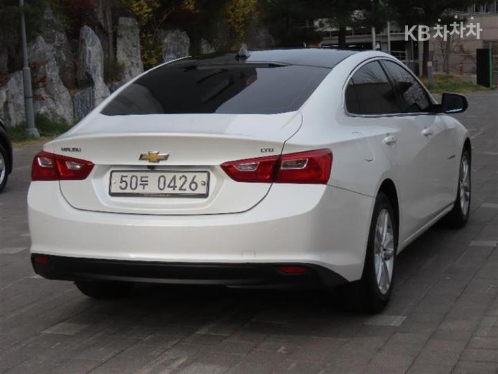 Chevrolet Malibu 1.5 Turbo LS 4