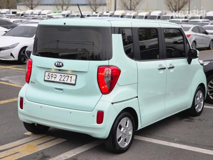 Kia Ray 1.0 Gasoline Luxury 5