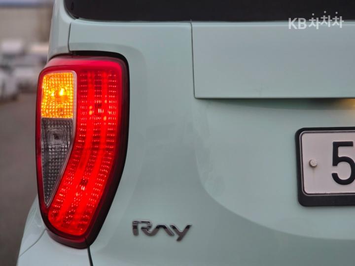 Kia Ray 1.0 Gasoline Luxury 7