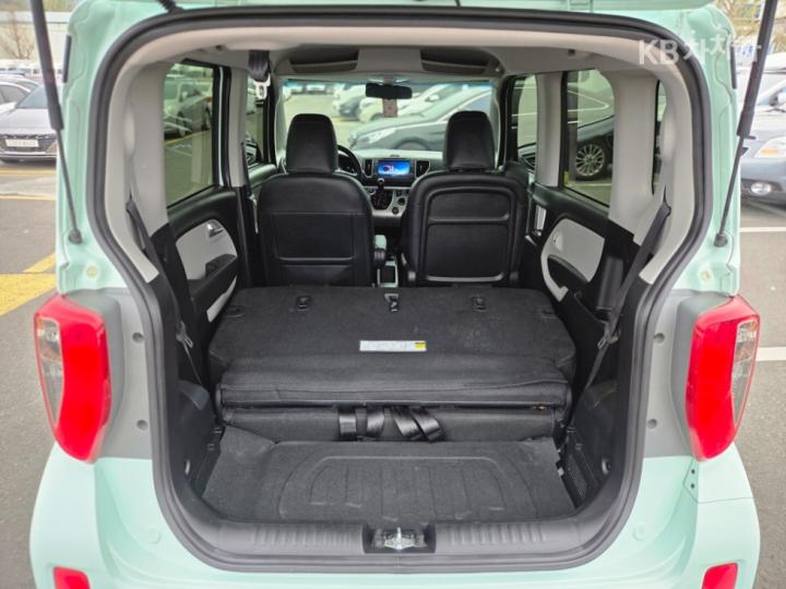 Kia Ray 1.0 Gasoline Luxury 8