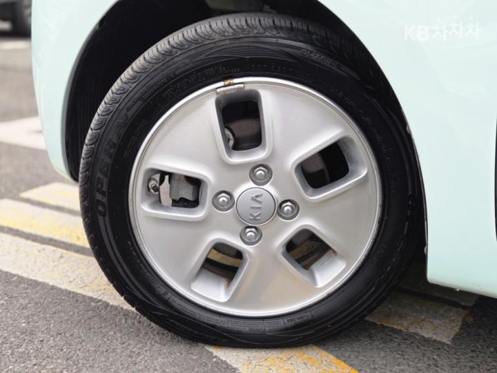 Kia Ray 1.0 Gasoline Luxury 10