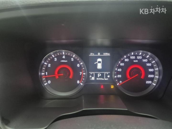 KG Mobility (Ssangyong) Tivoli Air 1.5 T-GDI A5 6