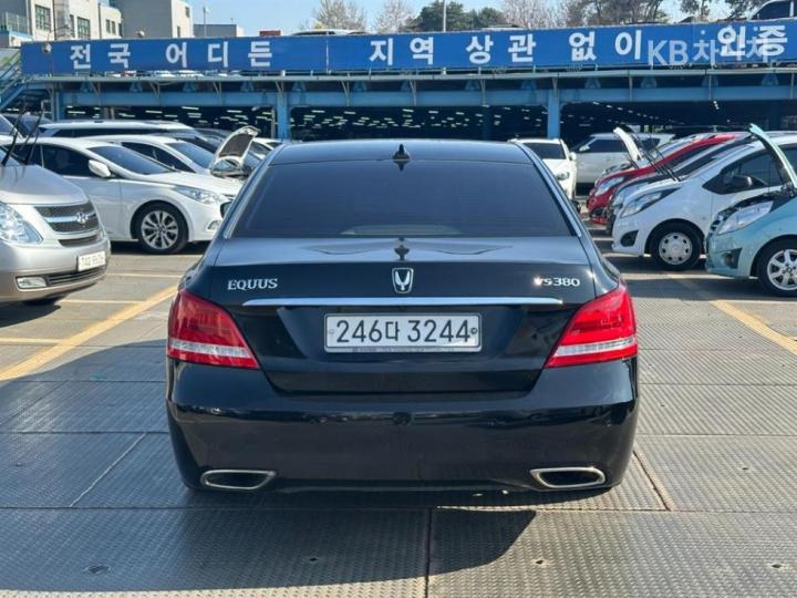 Hyundai Equus New VS380 Modern 4