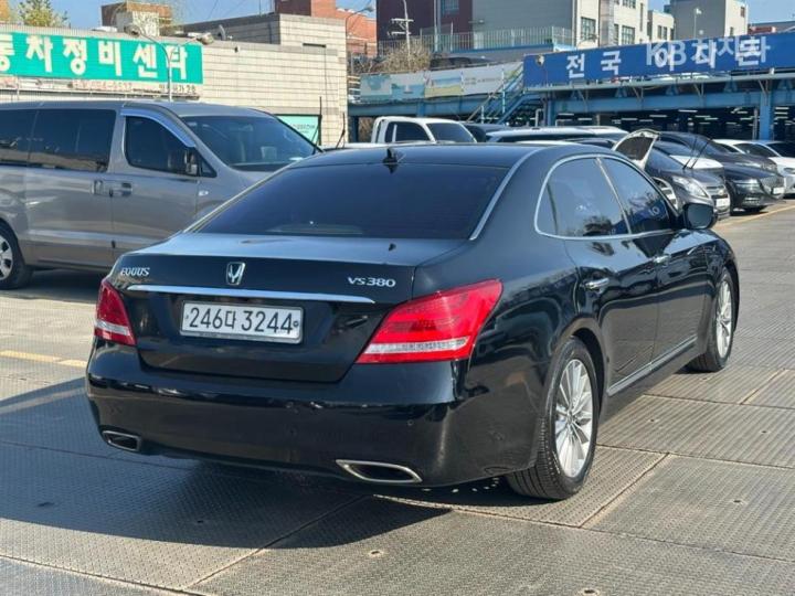 Hyundai Equus New VS380 Modern 5
