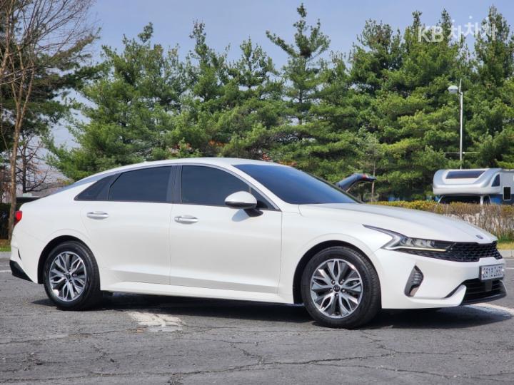 Kia K5 Hybrid 2.0 HEV Prestige 8