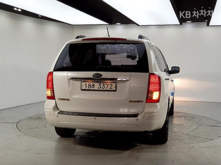 Kia Carnival R New Limousine President 4