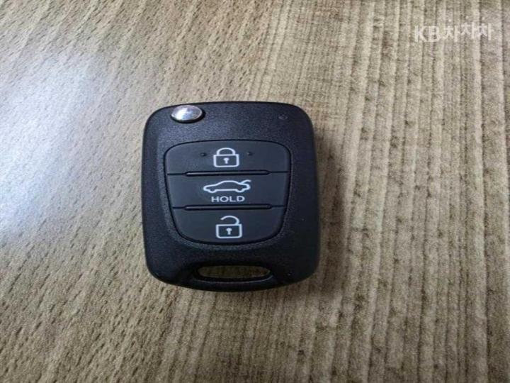 Hyundai Avante MD M16 GDi LUXURY 7