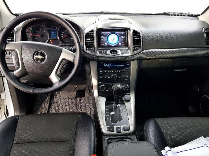 Chevrolet Captiva 2WD LT 6