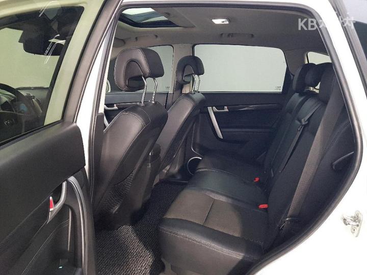 Chevrolet Captiva 2WD LT 10