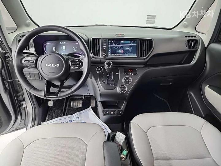 Kia Ray 1.0 Gasoline Signature 8