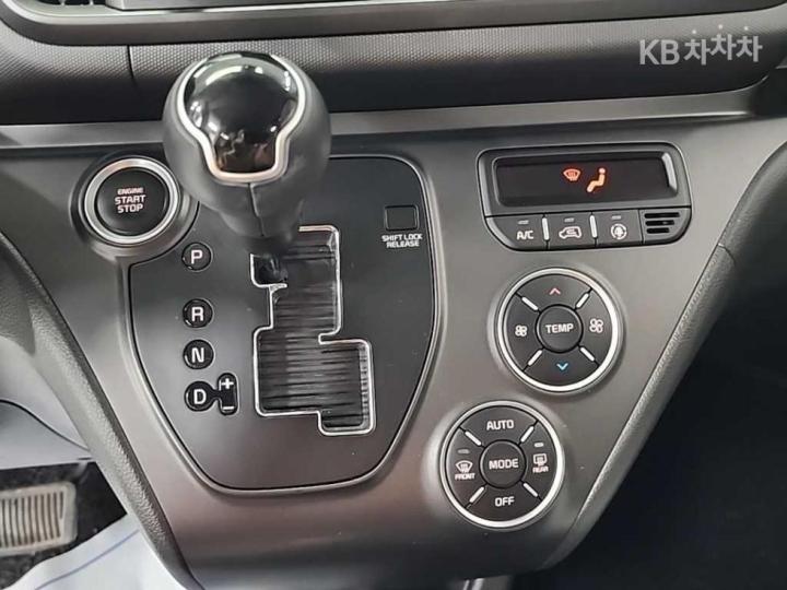 Kia Ray 1.0 Gasoline Signature 9