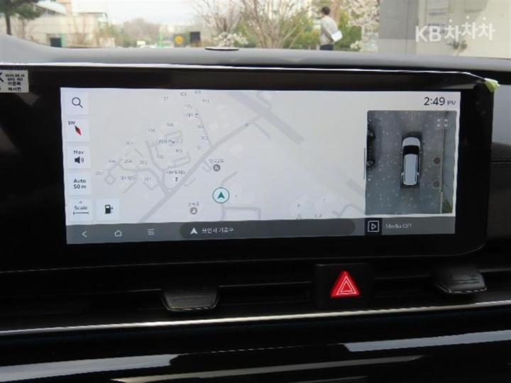 Kia Carnival Hybrid 1.6 HEV Gravity 9