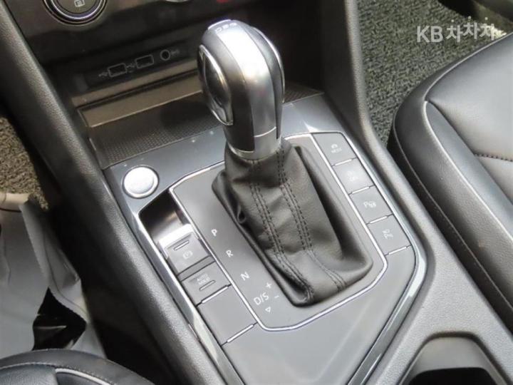 Volkswagen Tiguan 2.0 TDI Base Type 7