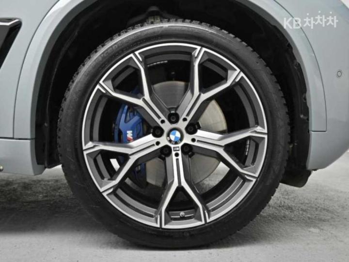 BMW X5 G05 xDrive 40i M Sport 6