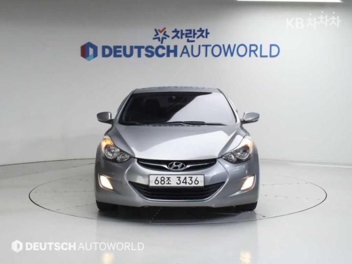 Hyundai Avante MD M16 GDI New 4