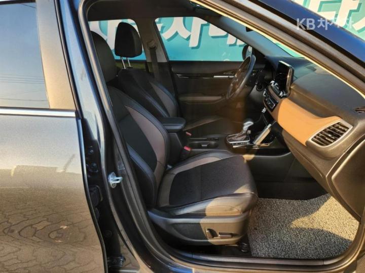 Kia Seltos 1.6 Gasoline Turbo 4WD Noblesse 8