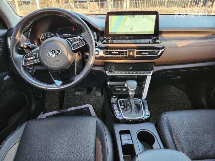 Kia Seltos 1.6 Gasoline Turbo 4WD Noblesse 10