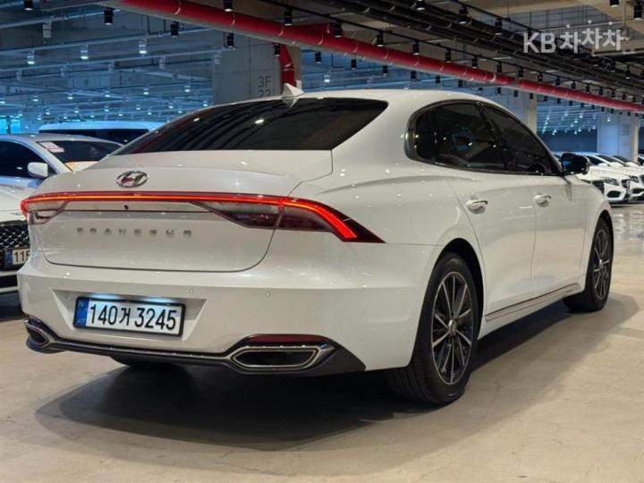 Hyundai Grandeur 2.5 Exclusive 7