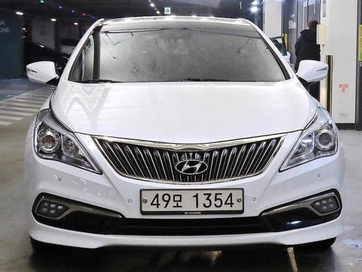 Hyundai Grandeur HG HG220 Diesel Premium 2