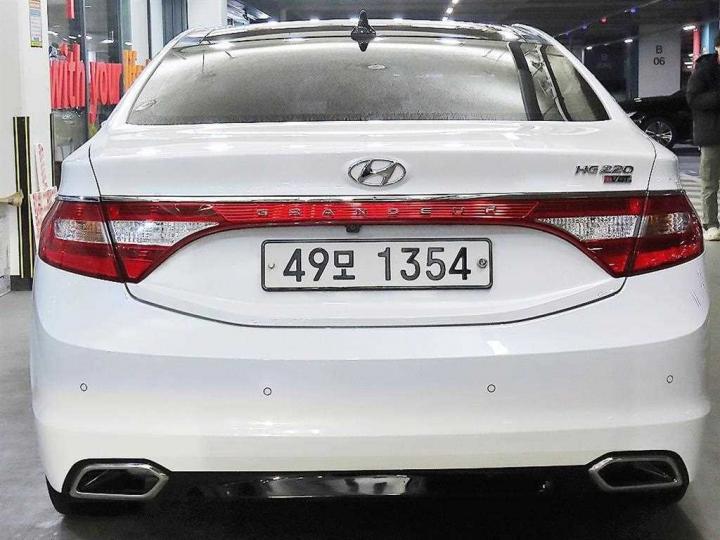 Hyundai Grandeur HG HG220 Diesel Premium 6