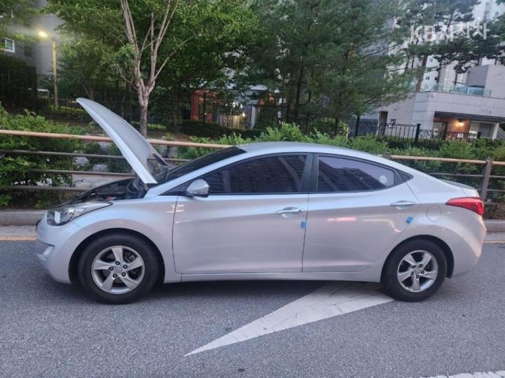 Hyundai Avante MD M16 GDi LUXURY