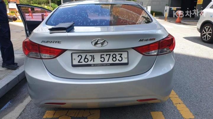 Hyundai Avante MD M16 GDi LUXURY 4