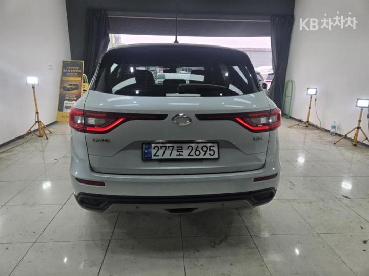 Renault QM6 2.0 GDe 2WD SE 5