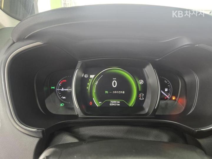 Renault QM6 2.0 GDe 2WD SE 6