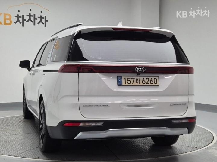 Kia Carnival D2.2 Signature 3