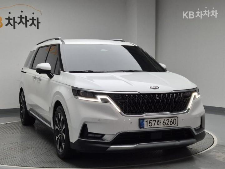 Kia Carnival D2.2 Signature 5