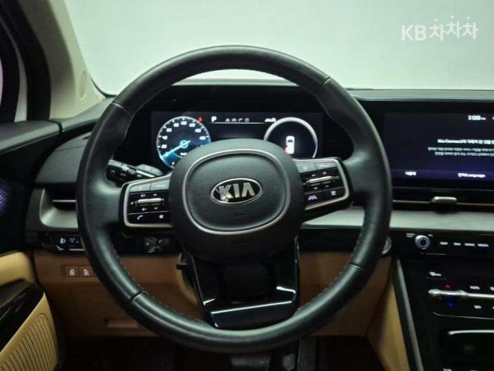 Kia Carnival D2.2 Signature 10