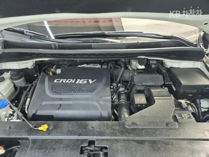 Kia Carnival 2.2 Diesel Prestige 6