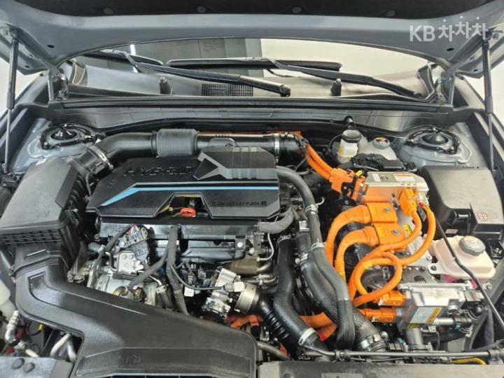 Kia K8 Hybrid 1.6 Turbo Noblesse 6