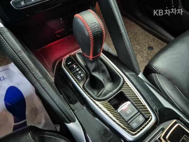 Renault QM6 New 2.0 LPe 2WD RE Signature 9