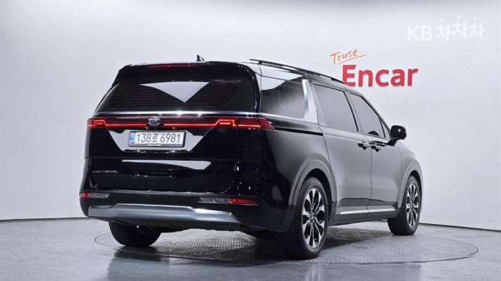 Kia Carnival G3.5 GDI Signature 4