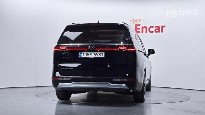 Kia Carnival G3.5 GDI Signature 5