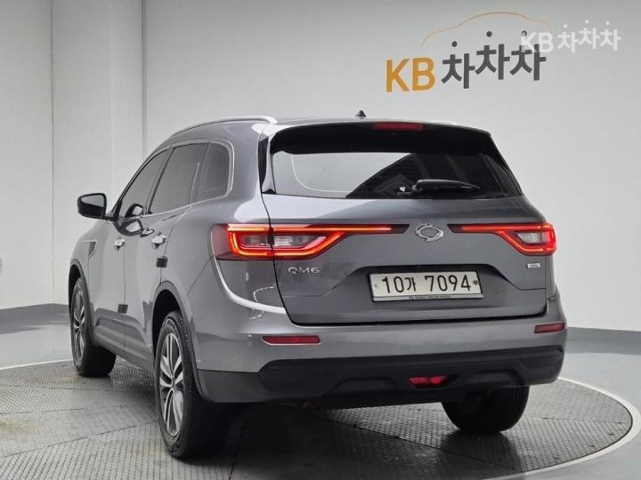 Renault QM6 Gasoline 2.0 2WD RE Base Type 3