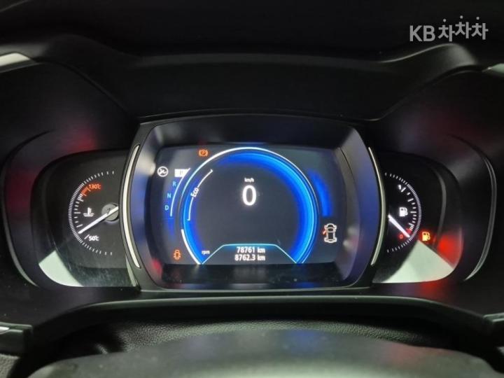 Renault QM6 Gasoline 2.0 2WD RE Base Type 7