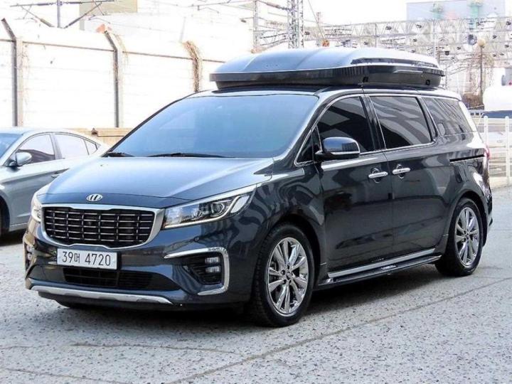 Kia Carnival 2.2 Diesel Noblesse Special 3