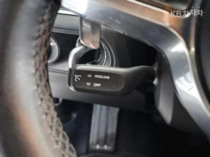 Porsche Macan 3.6 Turbo 10