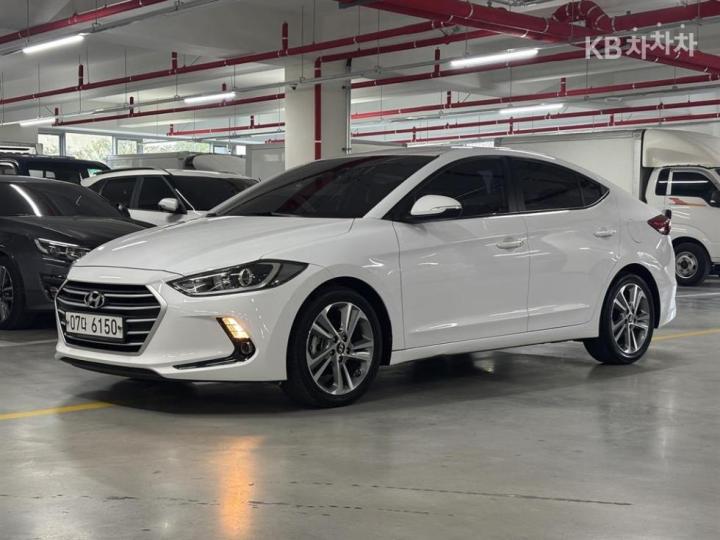 Hyundai Avante AD 1.6 GDi Value Plus 3