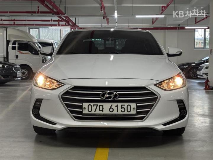 Hyundai Avante AD 1.6 GDi Value Plus 5