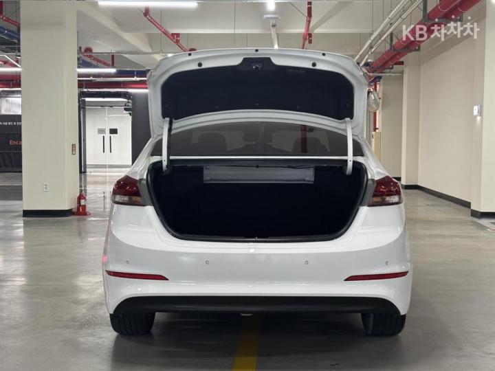 Hyundai Avante AD 1.6 GDi Value Plus 7