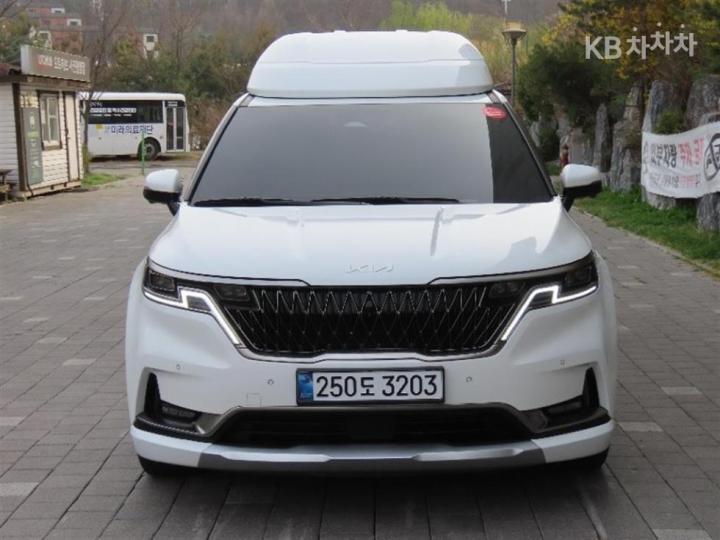 Kia Carnival High Limousine D2.2 Signature 2