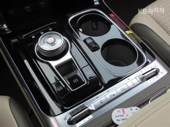 Kia Carnival High Limousine D2.2 Signature 7