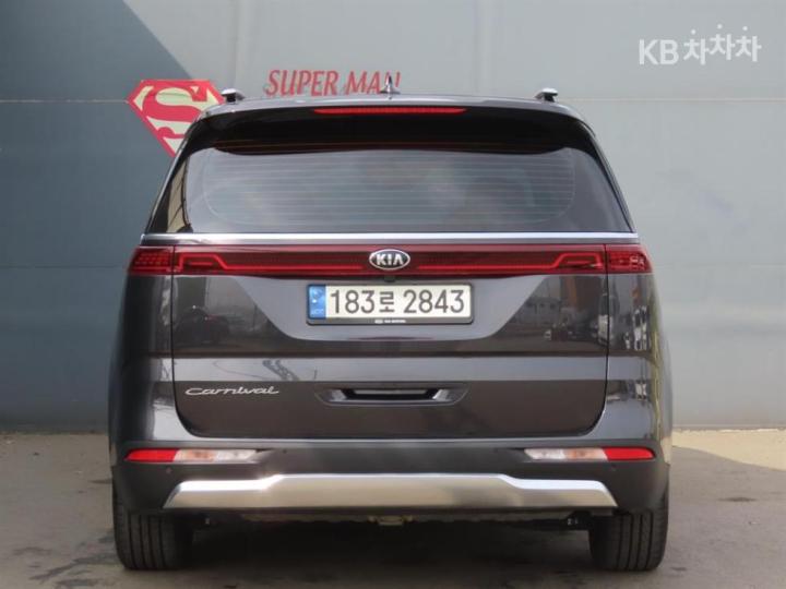 Kia Carnival D2.2 Signature 5