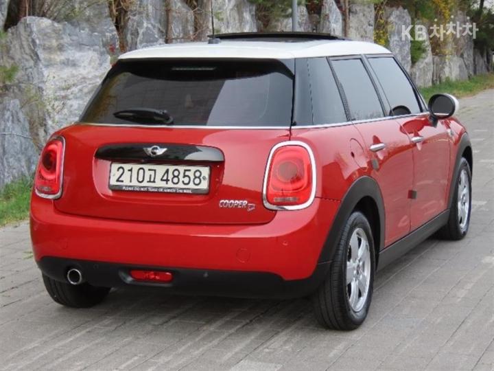 Mini Cooper 5 Duo D 1.5 4
