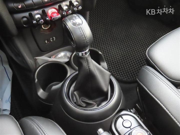 Mini Cooper 5 Duo D 1.5 7